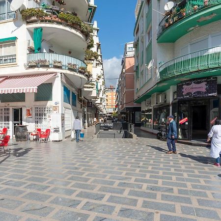 Luminoso Y Moderno Estudio Plaza Andalucia ตอร์เรโมลิโนส ภายนอก รูปภาพ