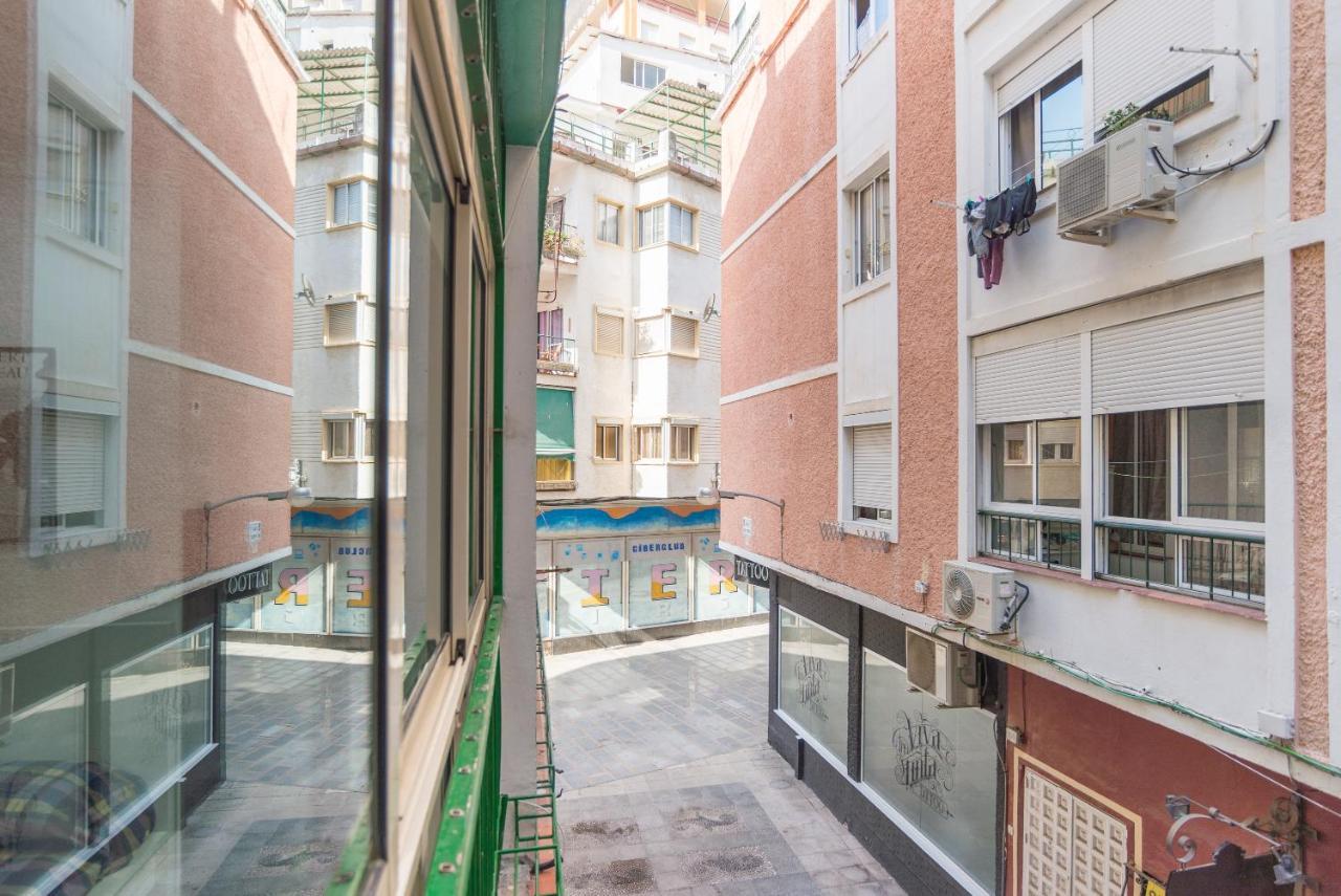 Luminoso Y Moderno Estudio Plaza Andalucia ตอร์เรโมลิโนส ภายนอก รูปภาพ