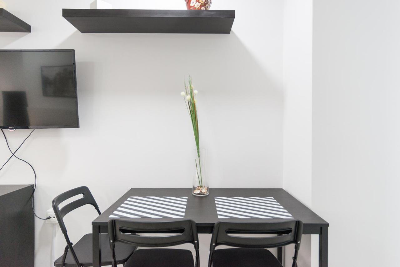 Luminoso Y Moderno Estudio Plaza Andalucia ตอร์เรโมลิโนส ภายนอก รูปภาพ